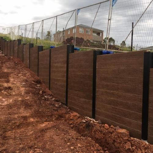 panel and post retaining wall